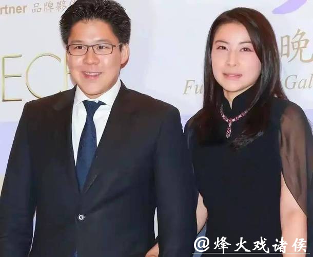 13年后再次印证下嫁!郭晶晶双喜临门,霍震霆眼光真毒 13年后再次印证下嫁!郭晶晶双喜临门,霍震霆眼光真毒
